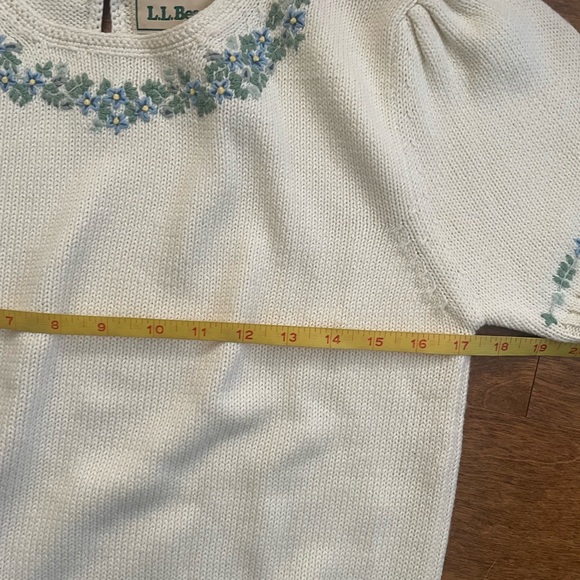 Vintage L.L Bean Embroodered Floral Sweater - Picture 7 of 9